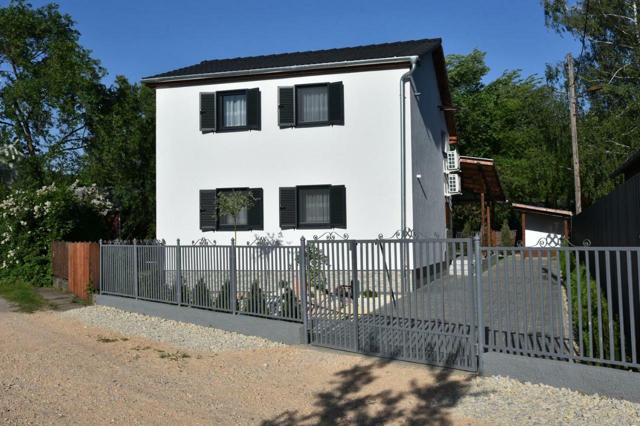 Siraly Apartman Hajdúnánás Dış mekan fotoğraf