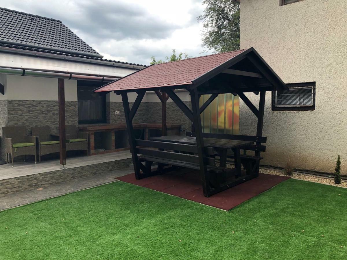 Siraly Apartman Hajdúnánás Dış mekan fotoğraf